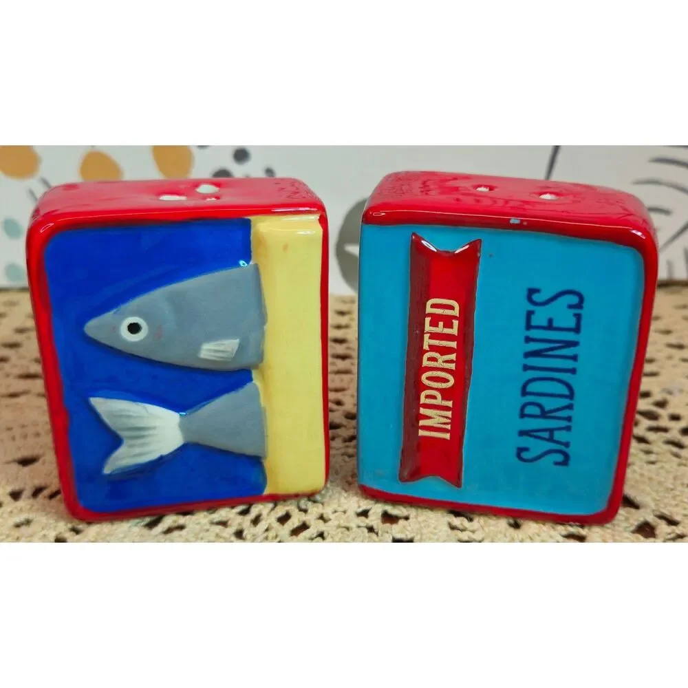 NWT Ceramic Kitchen Salt & Pepper Shaker Set Sardine Fish Theme